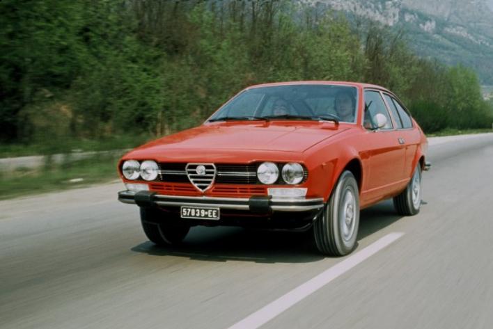 Автомобиль Alfa Romeo Alfetta 1.8