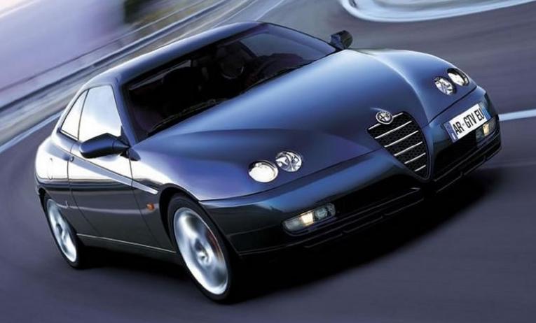 Автомобиль Alfa Romeo GTV 2.0 i 16V T.Spark
