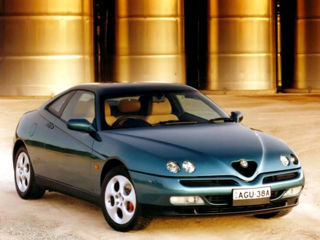Автомобиль Alfa Romeo GTV 2.0 i V6 TB