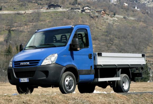 IVECO Daily IV Fourgon Bus 3.0 D 146hp MT