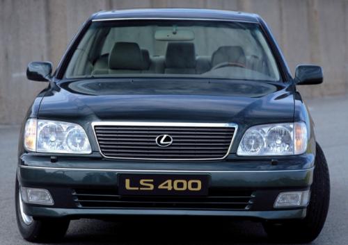 Lexus LS II 400 AT